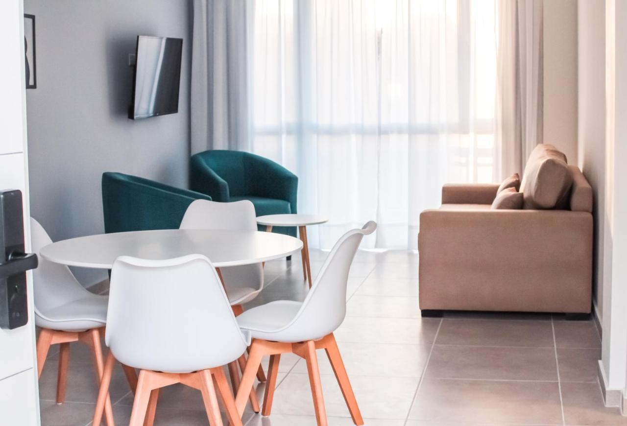 Cq Mitre Aparthotel Puerto Madryn Eksteriør bilde